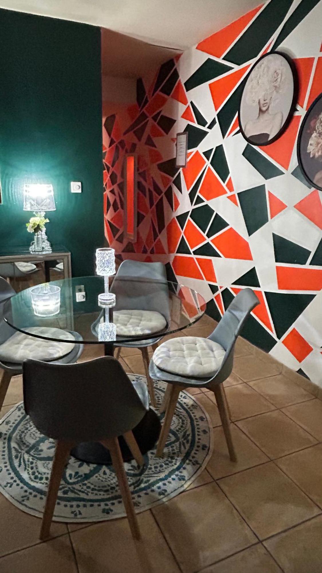 Bienvenue Chez Maxime Appartement Saint-Denis Buitenkant foto